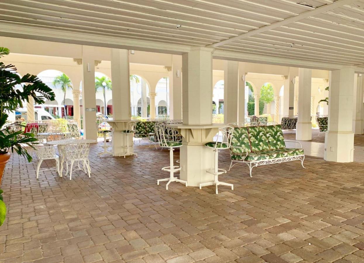 Cozy Studio In The Heart Of The Palm Beach Island - Free Valet Service Εξωτερικό φωτογραφία